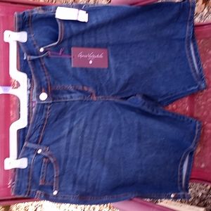NWT plus "Gloria Vanderbilt" dark wash mid-rise Bermuda shorts